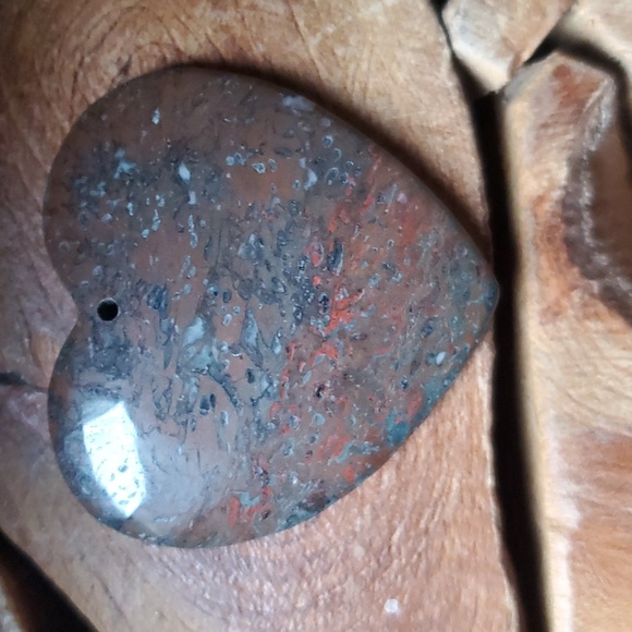 New Natural Plum Jasper Heart Shaped Pendant. - Picture 2 of 11